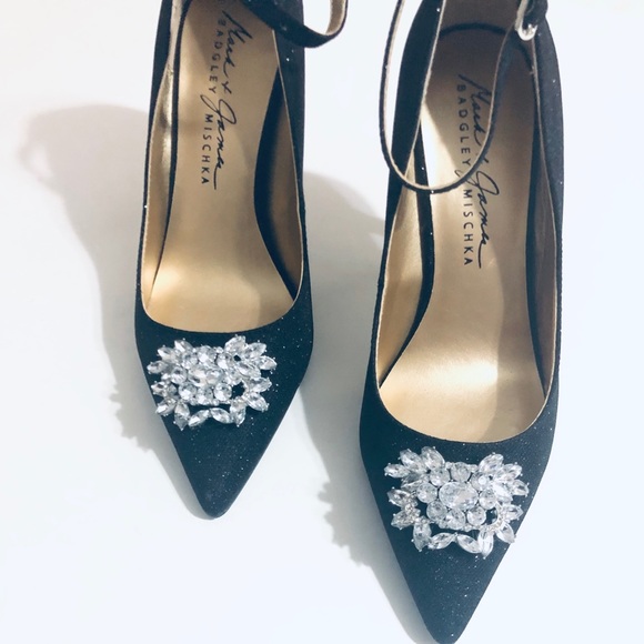 💚Badgley Mischka Pump with Ankle Strap - Picture 3 of 7